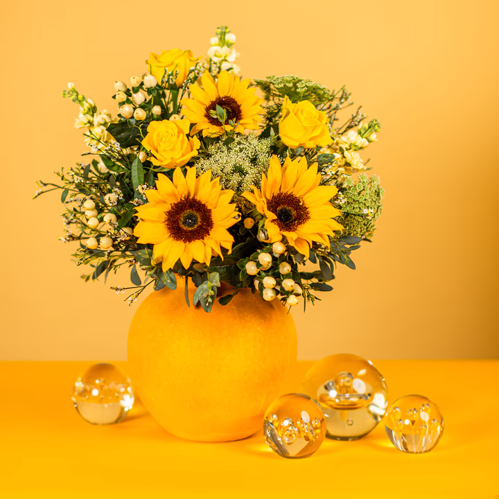 Serenata Flowers Mother's Day bouquet lifestyle photo